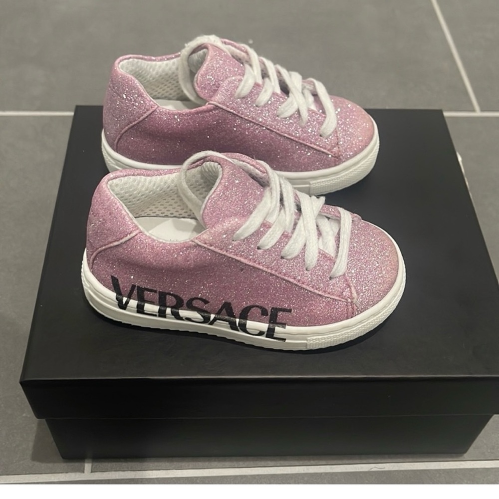 Authentic Lace up glitter sneaker W Versace  on side Lilla Nero  21EU, 5US baby